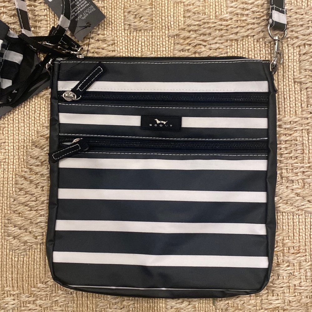 Scout crossbody